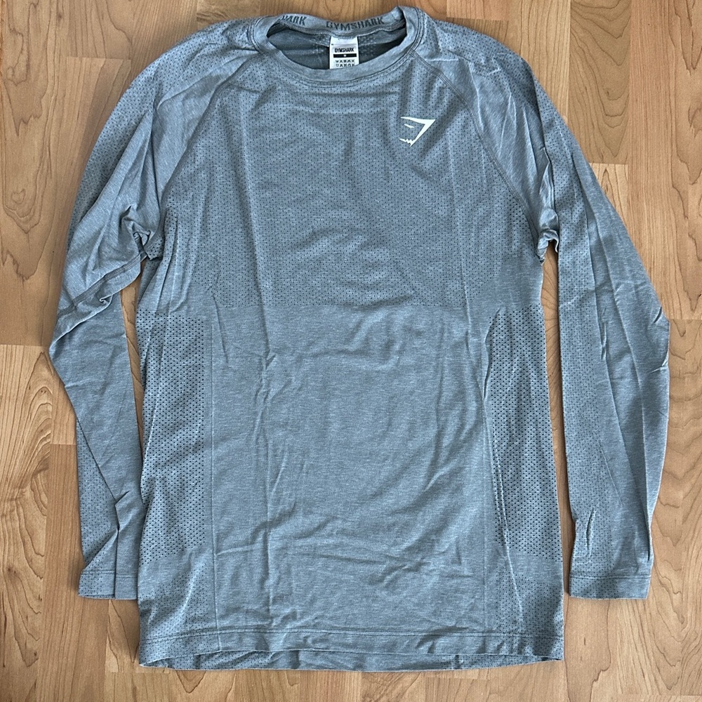 Gymshark Men's Gray Long Sleeve Tee